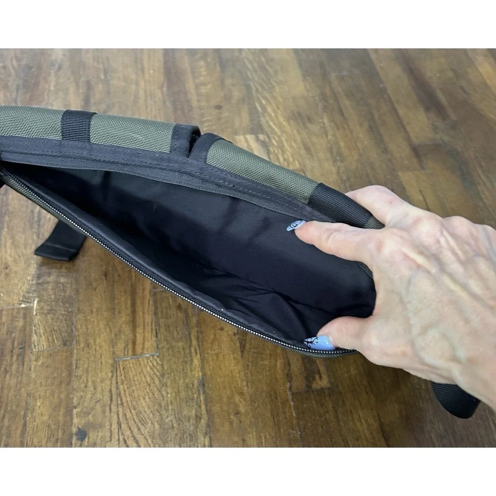 Timbuk2 delta sling
